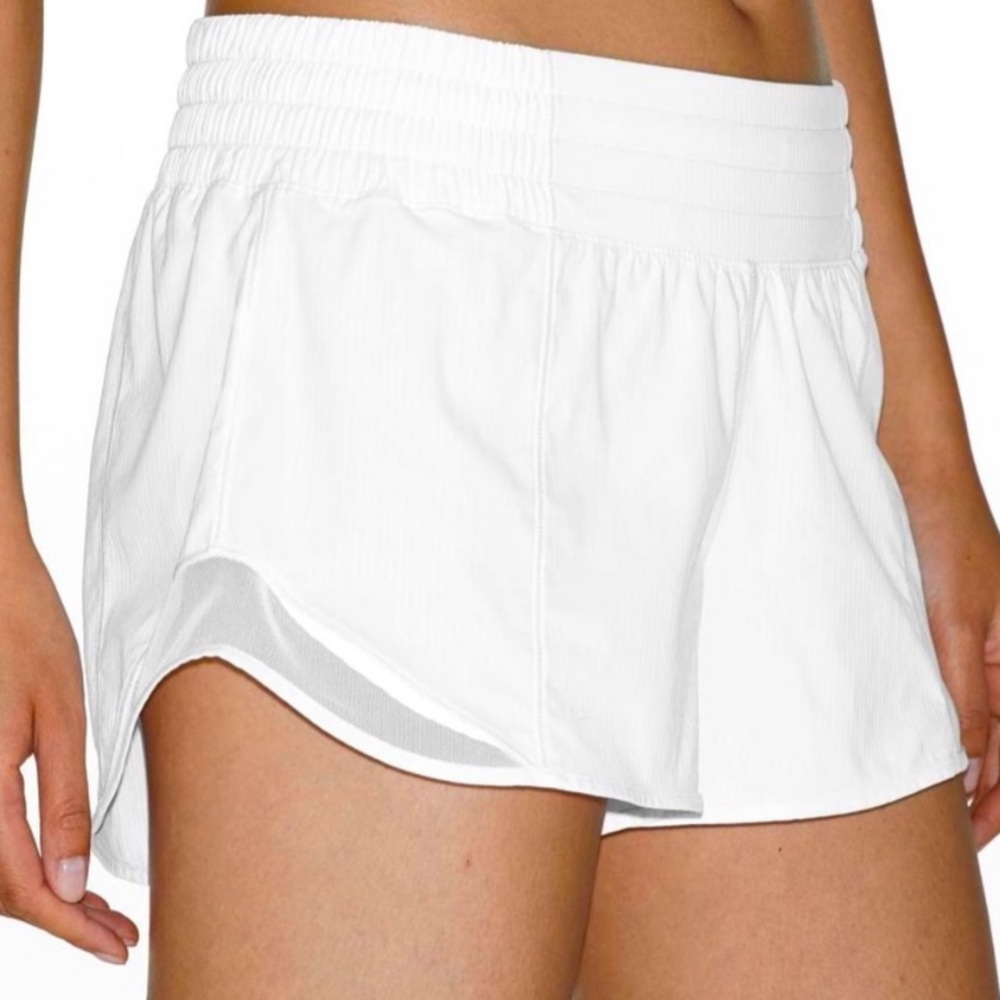 NWOT white lulu lemon shorts